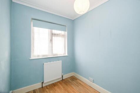 64 Deynecourt Gardens-8_web.jpg