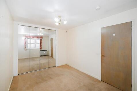 28 Westleigh Court-6_web.jpg
