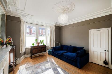 131 Wanstead Park Avenue-33_web.jpg