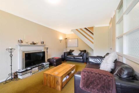 11 Trent Court-16.JPG