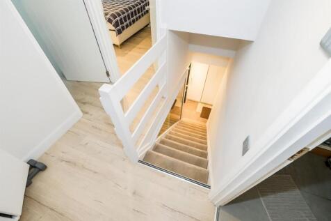 9 Heath Court-13_web.jpg