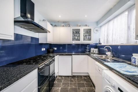 98 Redbridge Lane West-19_web.jpg