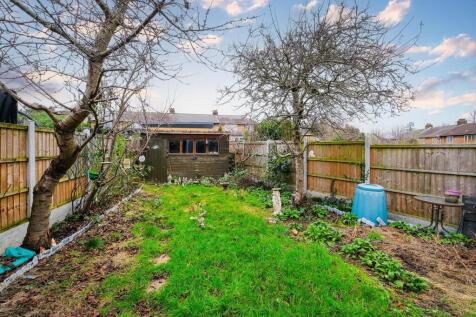 98 Redbridge Lane West-23_web.jpg