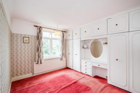 85 Highwood Gardens-7_web.jpg