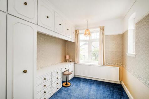 85 Highwood Gardens-1_web.jpg