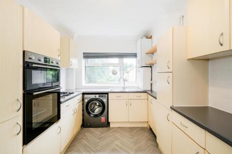 Flat 3, 23 Aldersbrook road-17.jpg