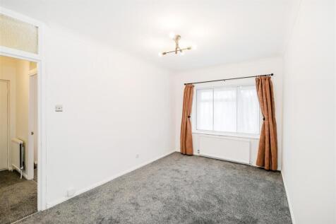 Flat 3, 23 Aldersbrook road-6.jpg