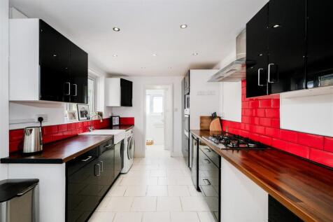 20 Reginald Road-16.jpg