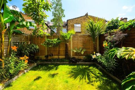 20 Reginald Road-34.jpg