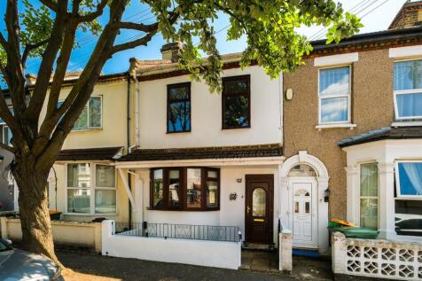 20 Reginald Road-37.jpg