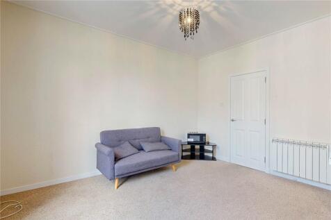 Living Room/Kitchen