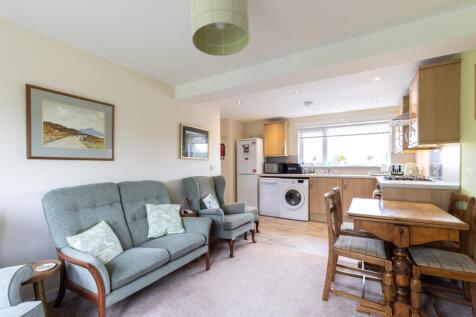 Living Room/Kitchen