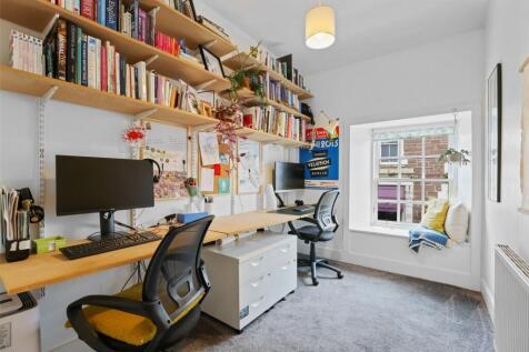 Bedroom 4/Study
