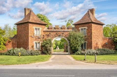 Gate Lodges