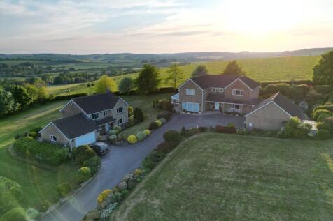 Houses At Manor Farm