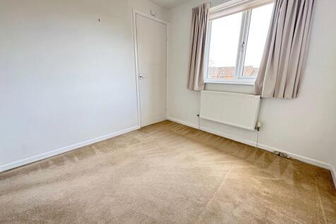 Bedroom Two (2)