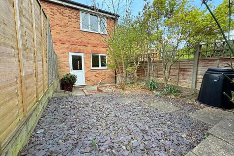Rear Garden (2)