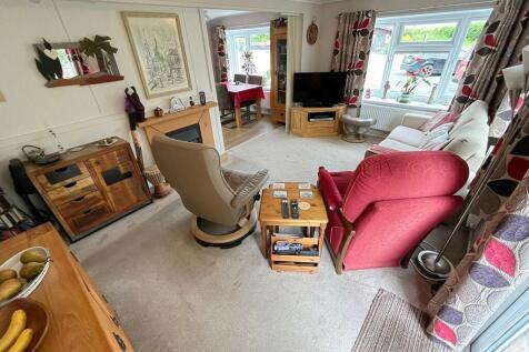 Lounge from doors