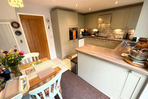 Kitchen from fren...
