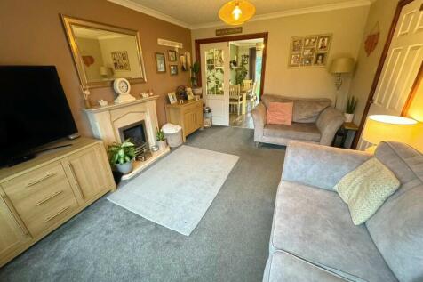 Living room alt
