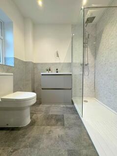 Downstairs Shower...