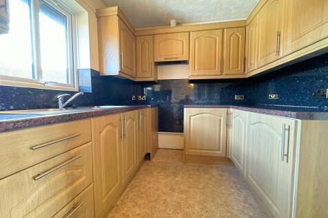 kitchen low