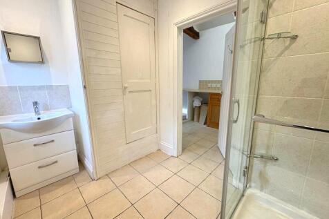 Facetune_03-02-20...