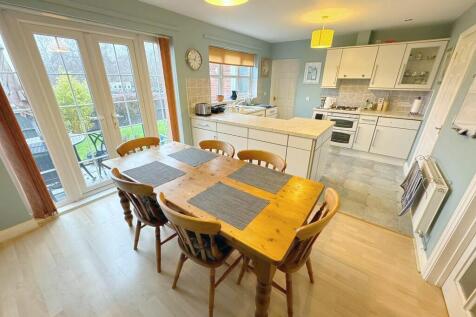 Dining to Kitchen