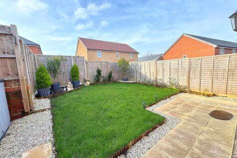 garden alt angle