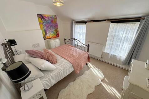 Bedroom One to do...