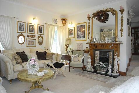 Drawing Room to f...