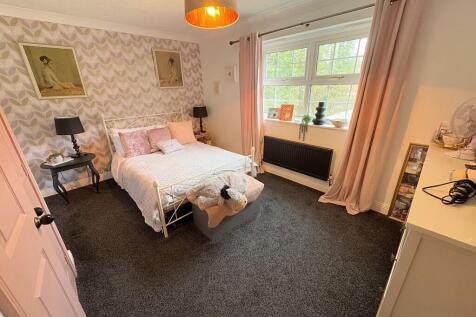 Bedroom 4 alt