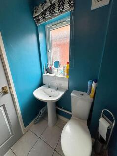 Shower room to WC...