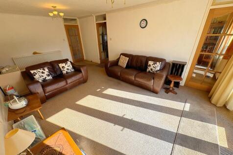 Lounge to Dining ...