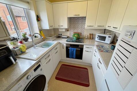 Kitchen (2)