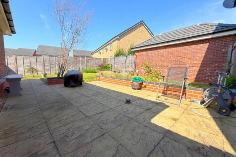 Rear Garden (1)