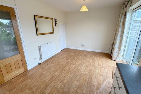 Kitchen to Dining...