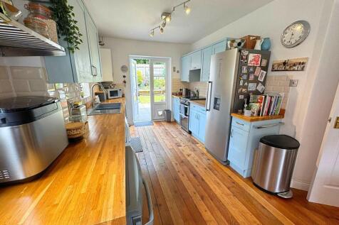 Kitchen angle