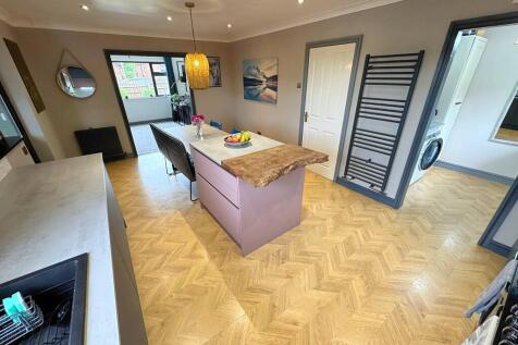 Kitchen to Dining...