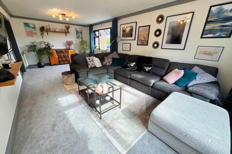Lounge from door