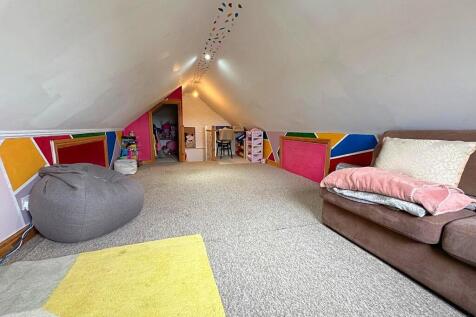 Hobby room to sta...