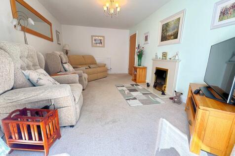 Living Room Alt a...