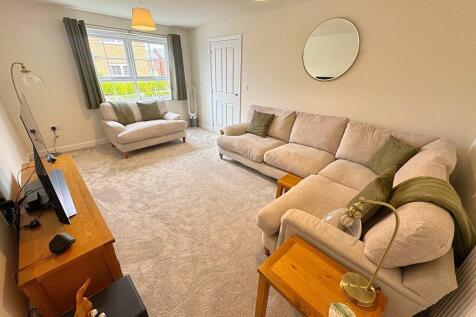 Sitting Room to W...