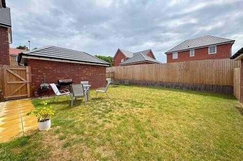 Rear garden angle
