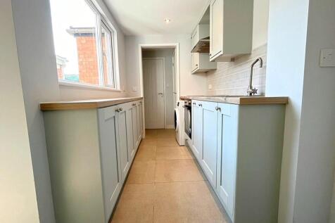 Kitchen low
