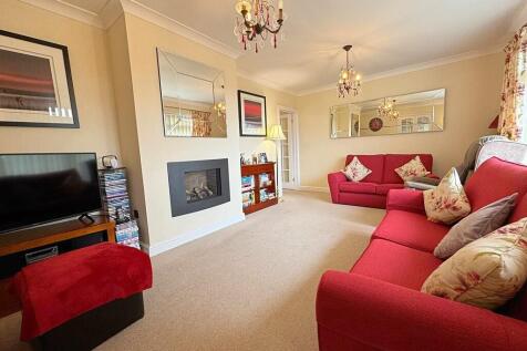 Living room low l...