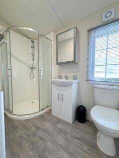 62 Shower Room