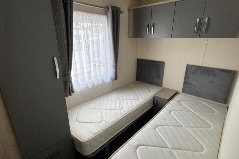62 bed 2