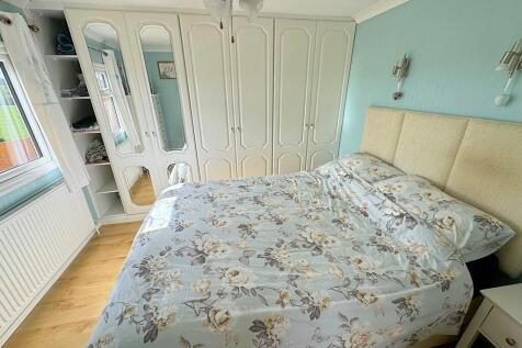 Bed 1