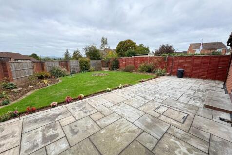 Rear Garden (1)